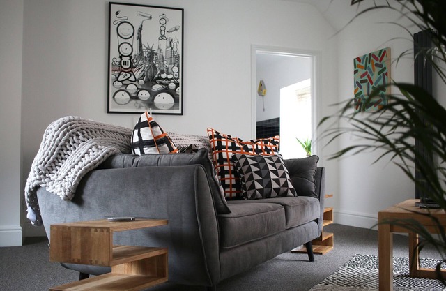 Grade II Listed Flat with Modern Touches Sleeps 2