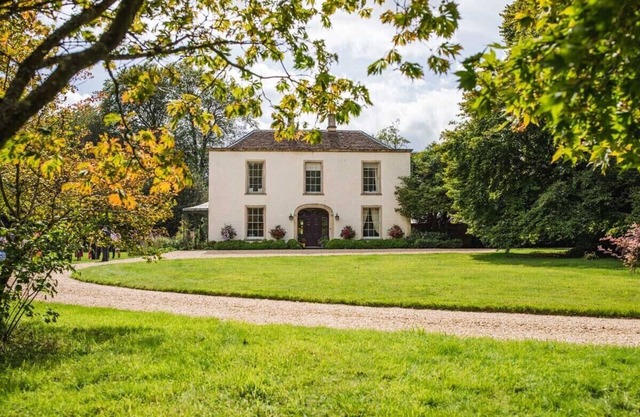 Grade II Listed Regency House