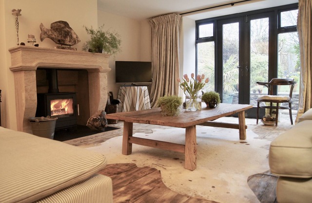 Grade ll listed Gorgeous Cottage