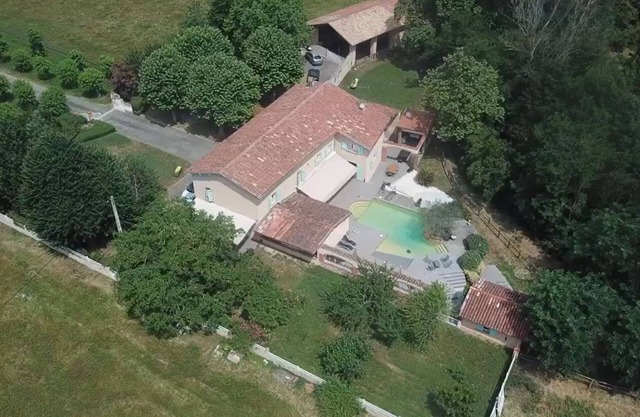 Grand Gîte 15 Personnes - Pyrénées