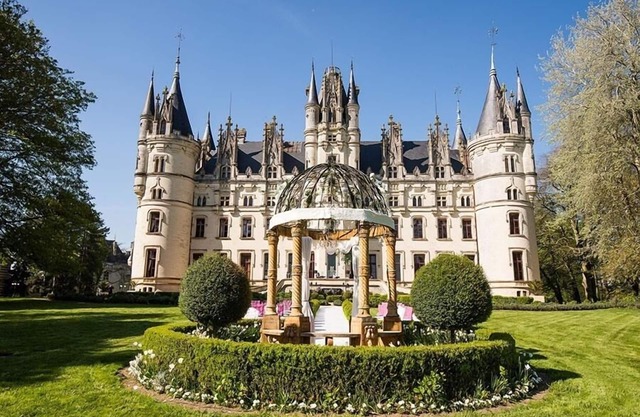 Grand Luxury chateau rental in Anjou loire valley france - Wedding destination