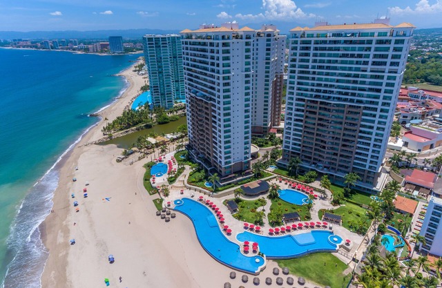 Grand Venetian Puerto Vallarta Beachfront Condo