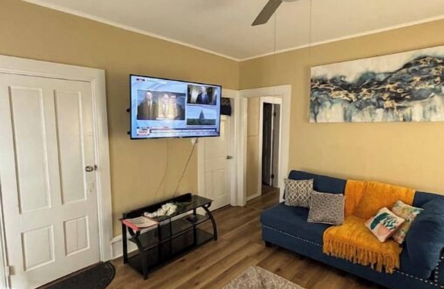 Grand Worcester Getaway! Pets Welcome! Comfortablenn