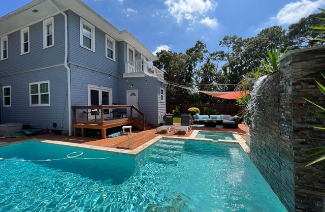 GrandCraftsman style home with pool and hot tub/center to all of New Orleans