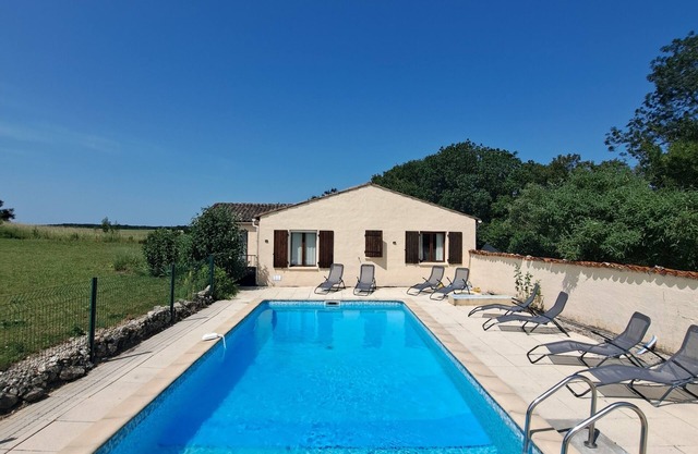 Grande Villa Avec Piscine Privée