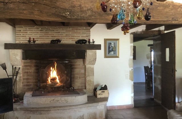 Grande Maison en Campagne. A 10 Minutes de Lectoure