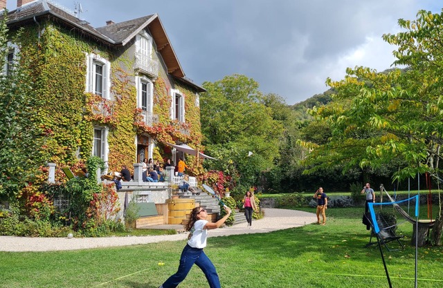 Grande Maison Familiale Dans Charmant Village Pyrénéen. Très Calme