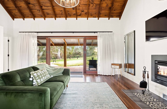 Grandview Accommodation - Hideaway Huts