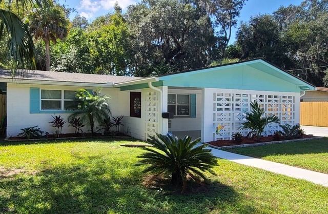 Great 3/2 Home Minutes from Beaches/Intracoastal/Boat Ramp