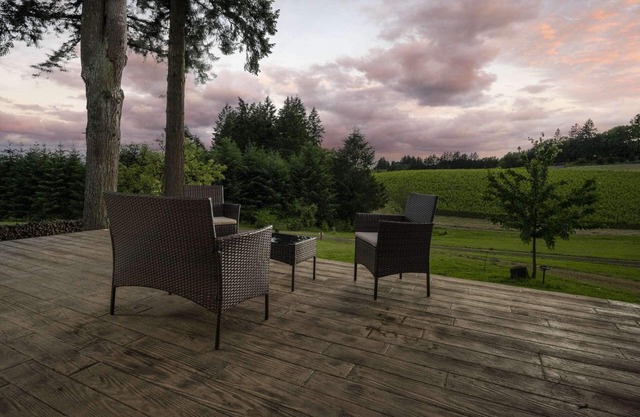 Great Deals on Summer Stays!