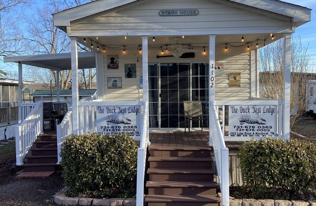 Great location just across the street from Reelfoot Lake close to boat ramps