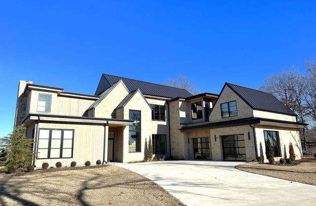 Great Location! Lakefront Modern Home!