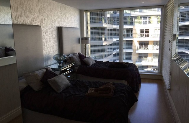 GREAT RIVERSIDE APARTMENT