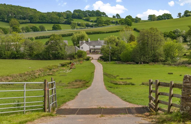 Great Tre-Rhew Farm - Three Bedroom House, Sleeps 6