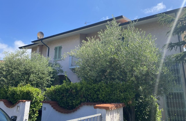 Great villa for family beach holidays and cultural outings near Forte dei Marmi
