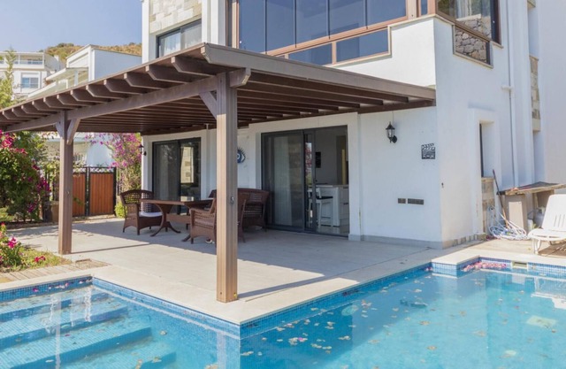 Great Villa with Private Pool in Bodrum near Beach