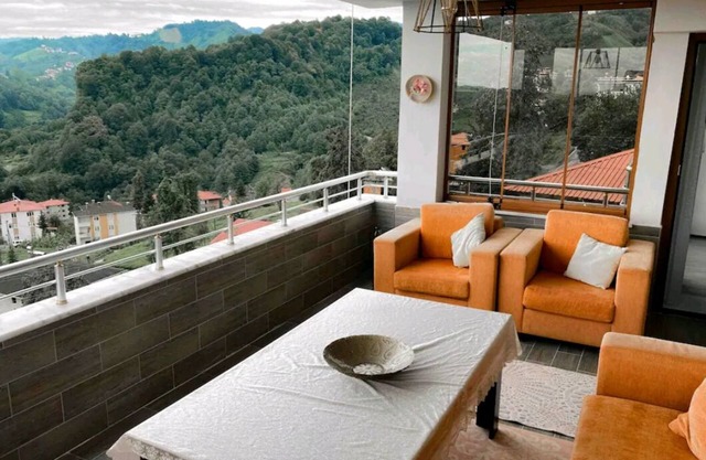 Green and Peaceful Home Comfortable Road