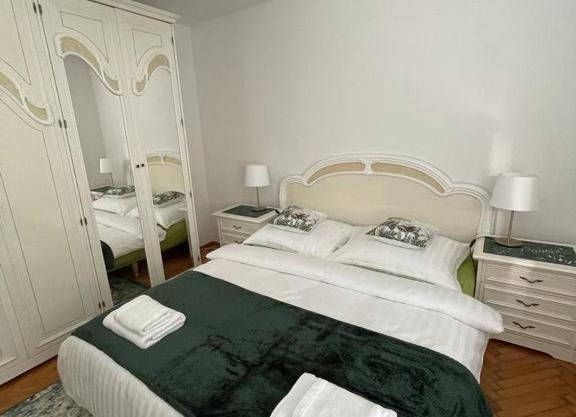 Green Apartment