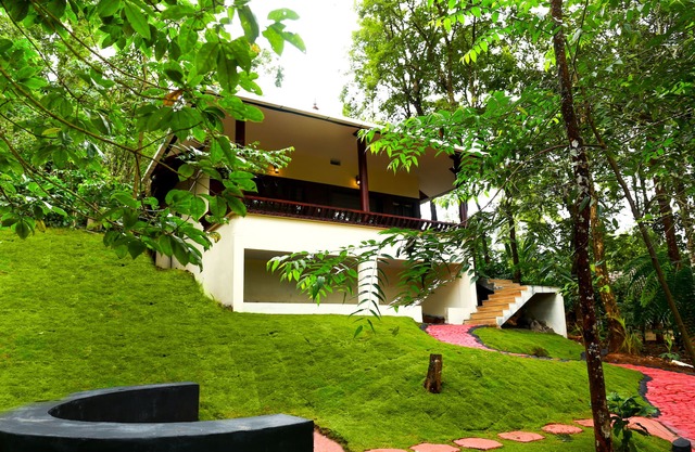 Green Garden Lotus Villa (Double Bed Room Villa)