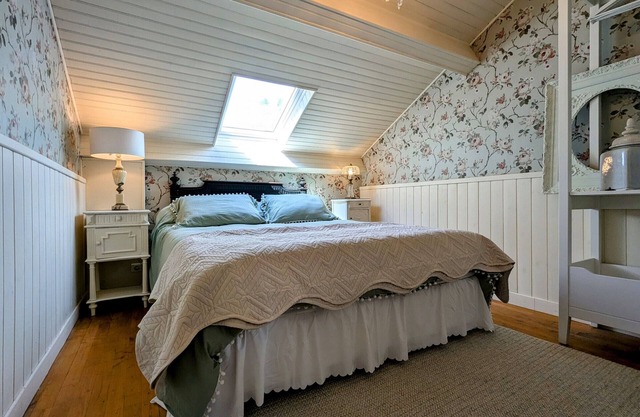 Green Room with Shared Garden near Puy-en-Velay