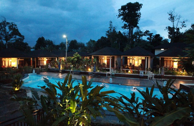 Green Tropical Village Hotel & Resort