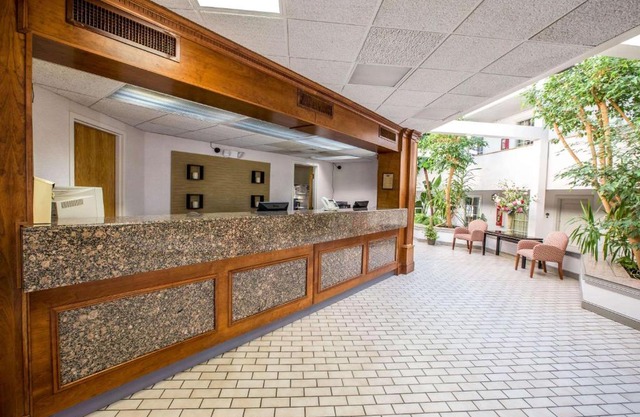 Greeneville Inn And Suites