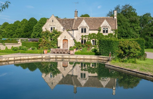Grindstone Mill - sleeps 12 guests in 6 bedrooms