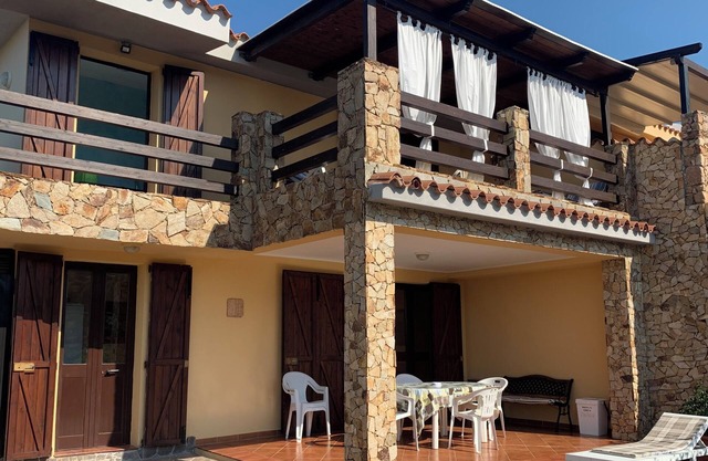 Ground floor sea view apartment in Villa Lolu, 15 minutes walk to the sea