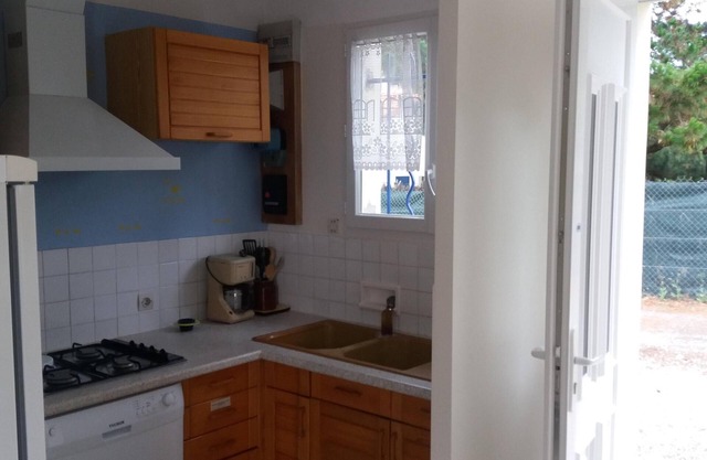 Ground floor type III, 80 ml from the sea, 10 mm from the town center 60 m2