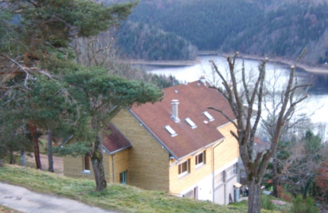 GROUP GITE - LE GRAND VAL - 360 m2 - 15 people