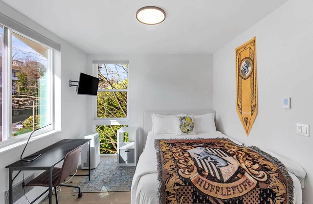 Gryffindor's Braveheart Sweet Suite