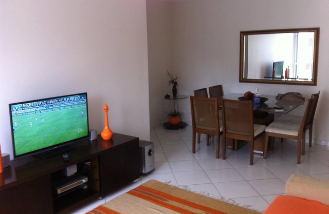 Guarujá - 3 bed. in Pitangueiras, Wi-Fi, 2 parking spaces, sleeps 10 people