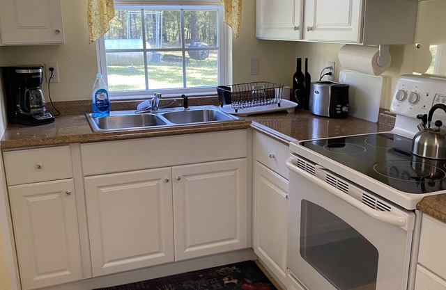 Guest House 10 miles from West Plains MO and 8 miles to North Fork river venue