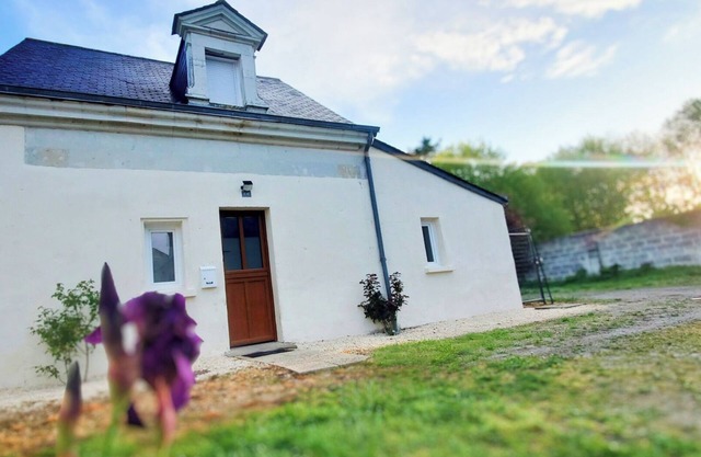 Guest house "la petite maison des bords de Loire"