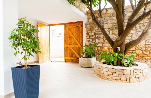 Guest House Mara
