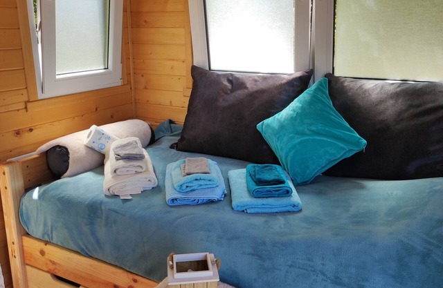 Guest House "Mobile Tinyhouse 2 By Wolfsberger" with Mountain View, Shared Garden & Wi-Fi