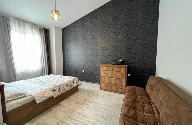 Guest House PIROSMANI
