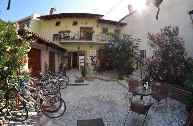 Guesthouse Koren at Winery