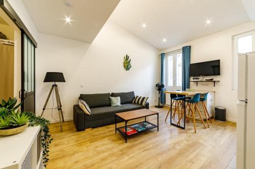 GuestReady - Charming getaway in Old Port Marina