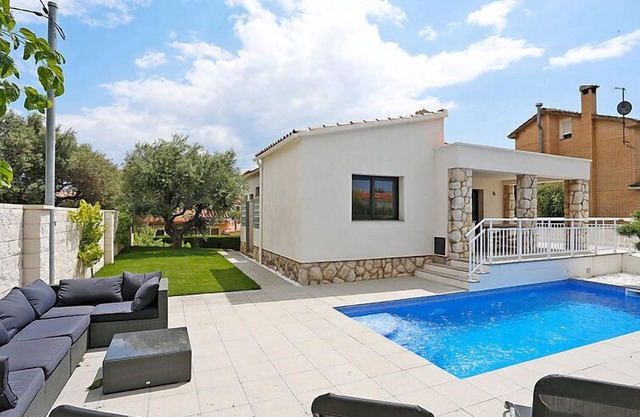 Gunella by Interhome