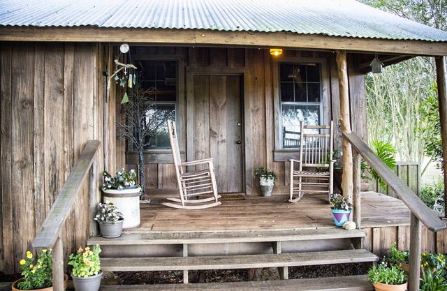 GUS's PLACE.Unwind with a TRIP to the PAST in this CABIN built in 1865.