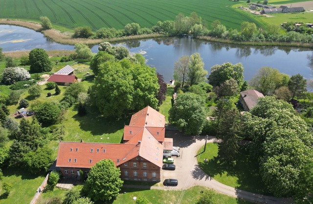 Gutshof Kämmerich - Holiday apartment "Fuchsbau"