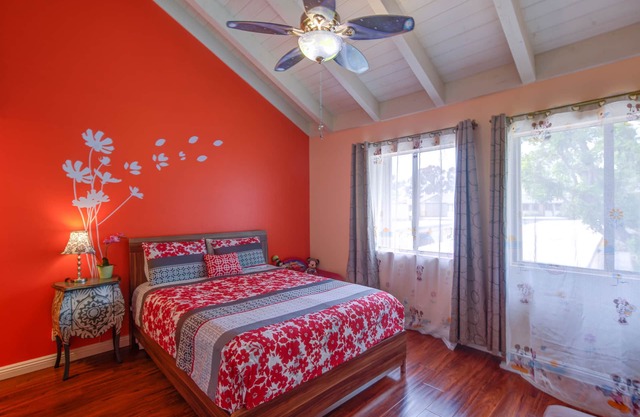 /GVH2/Shortest Walk2Disney+Stylish+Wifi+Netflix+Parking+