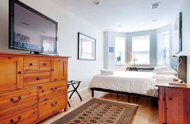 H St. Suite 2-BR/DC Streetcar/Union Station