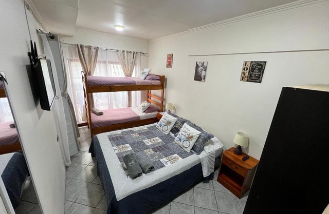 Habitaciones en casa de alojamiento sector sur de Iquique, Chile