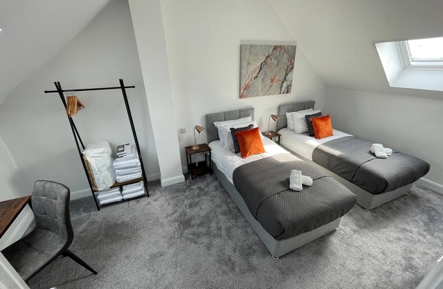 HAFH ST5 Warwick 52 - 3 Bedroom New House with Wi-Fi