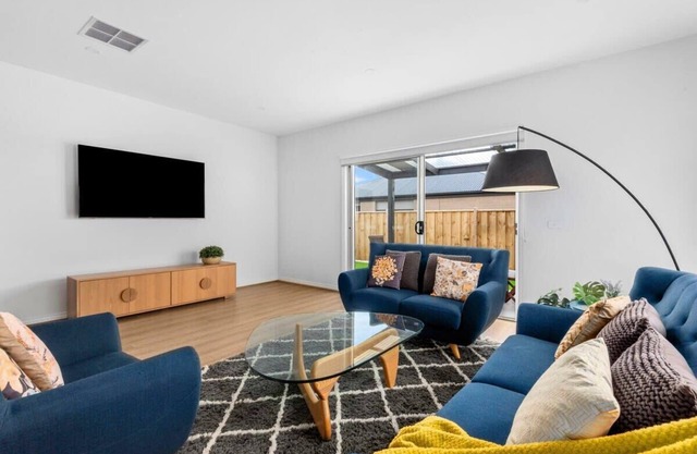 Halfway Gem - 3BR Home Between Geelong & The Coast