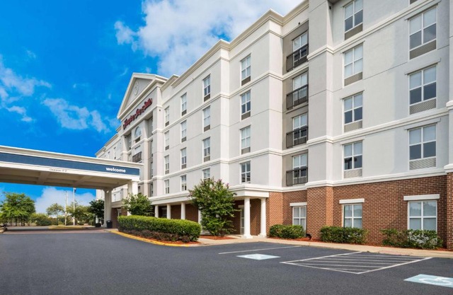 Hampton Inn and Suites Fredericksburg