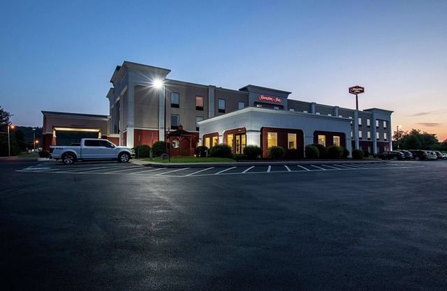 Hampton Inn Pine Grove