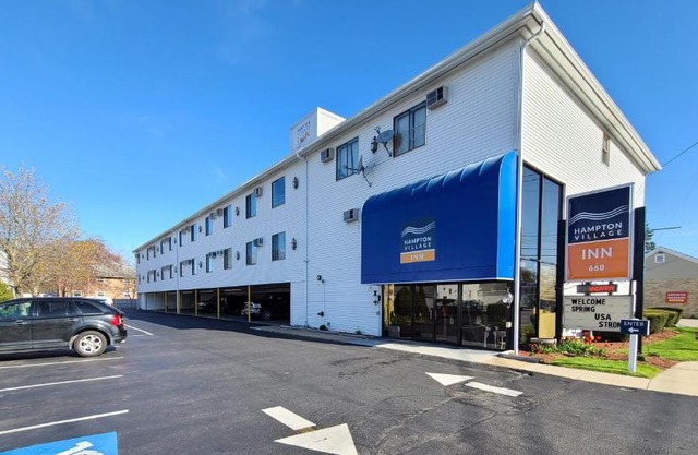 Hampton Village Inn